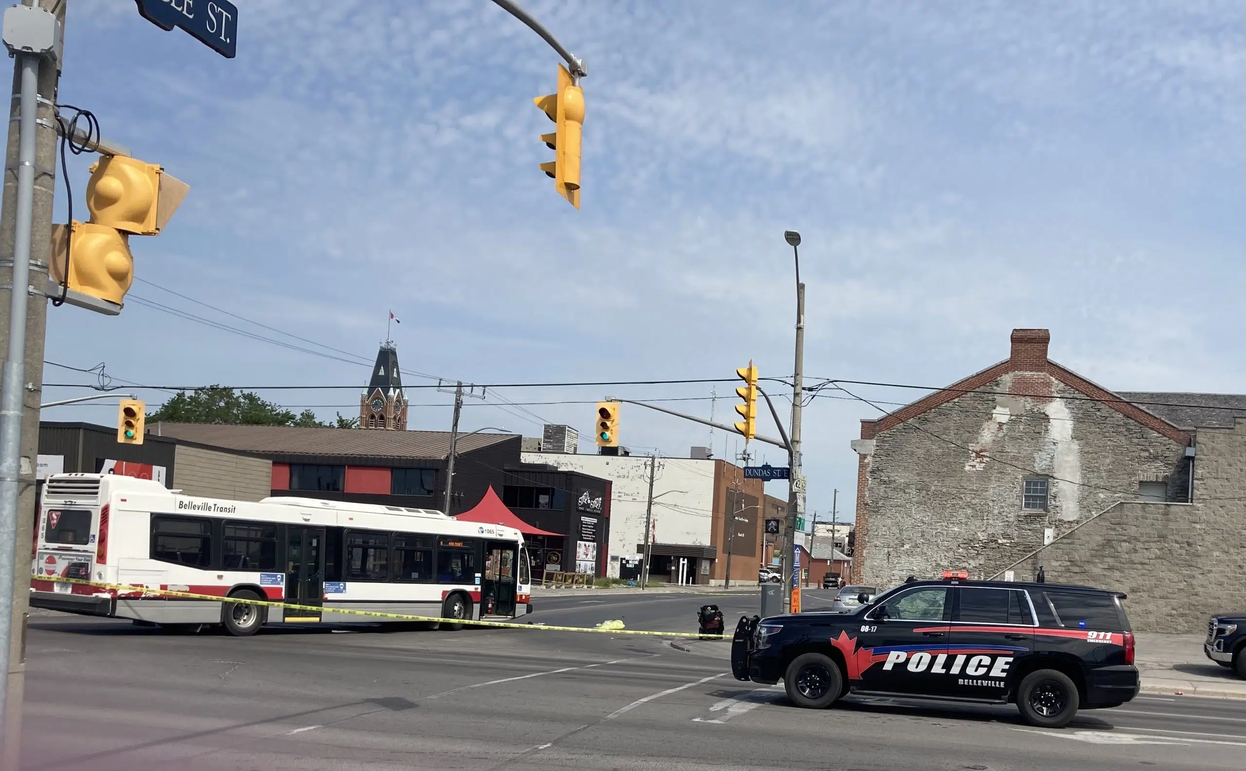 UPDATE: Belleville Police on scene of collision, Dundas & Pinnacle