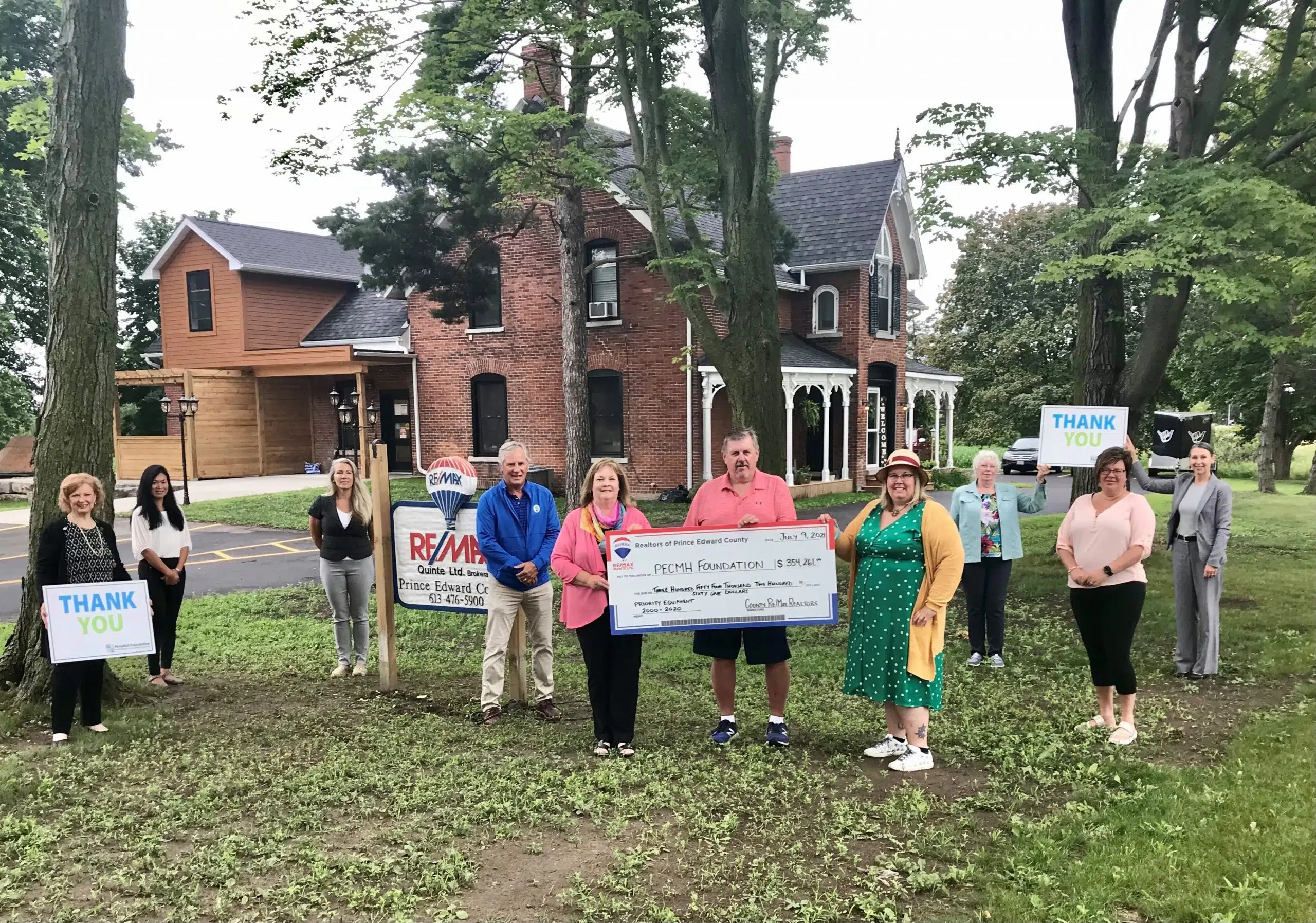 Re/Max Quinte kicks in large gift to PECMHF's Back the Build campaign