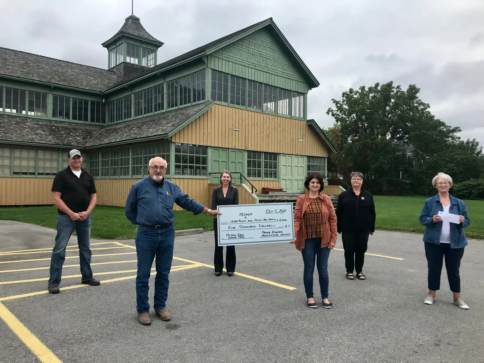 Drive thru fair raises $ for three PEC organizations