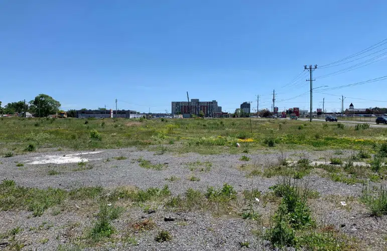 Recommending big housing development on former Ben Bleecker property