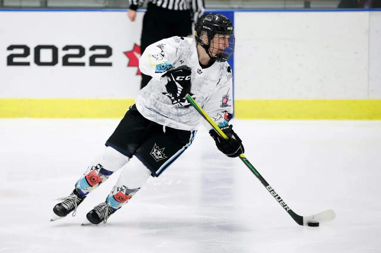 Vinkle gets assists in Premier Hockey Federation All Star Showcase