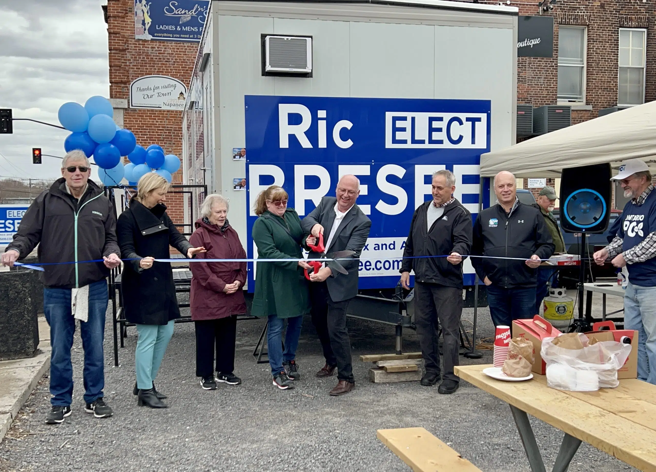 Bresee opens campaign office