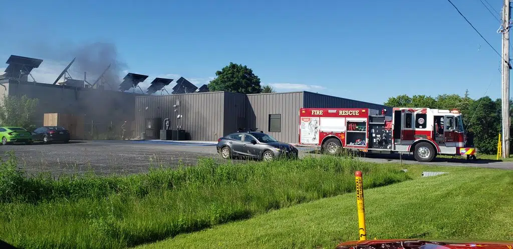 One person hurt in explosion at Napanee vet clinic