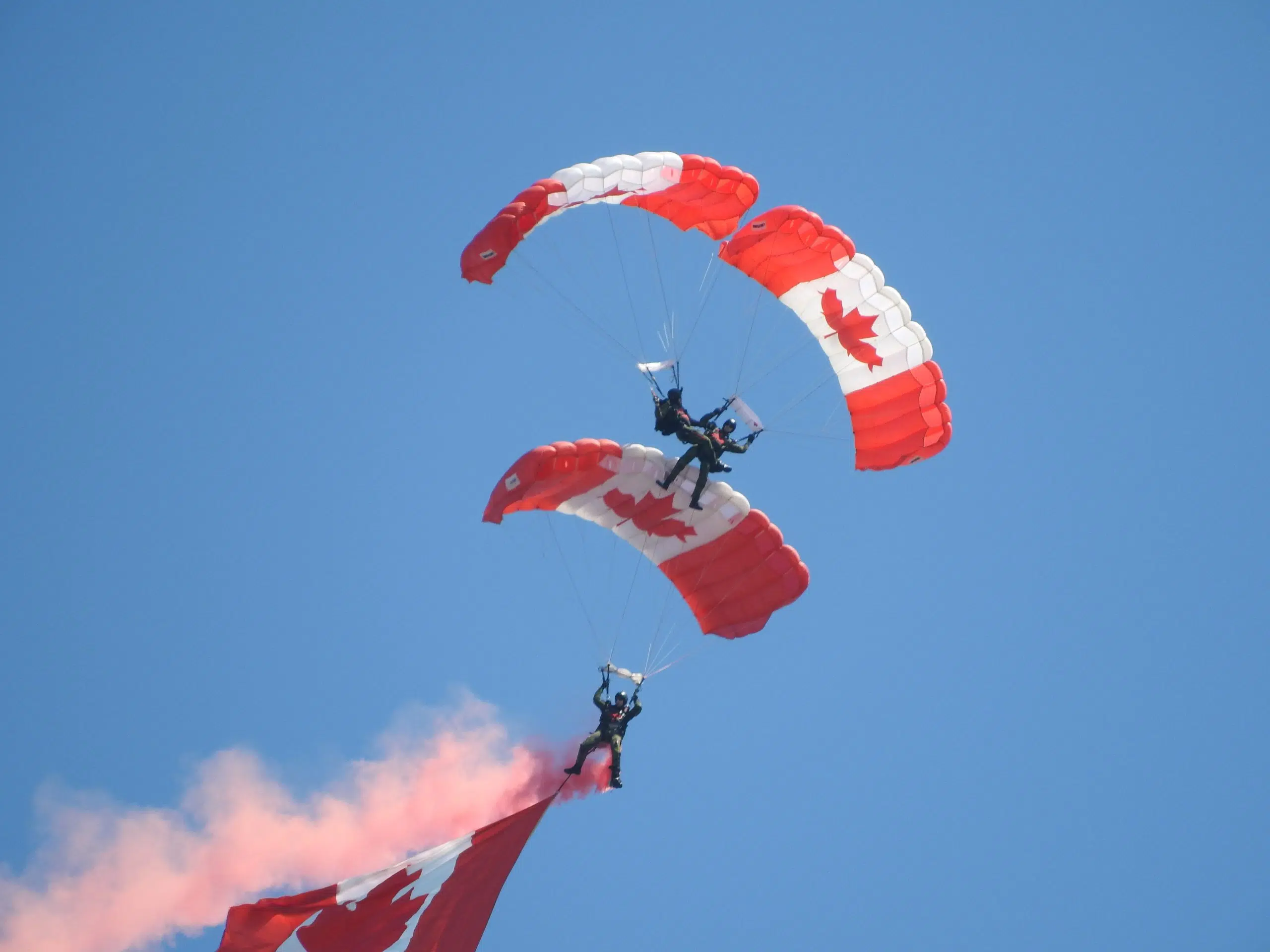 Skyhawks perform in parachute jump over Belleville