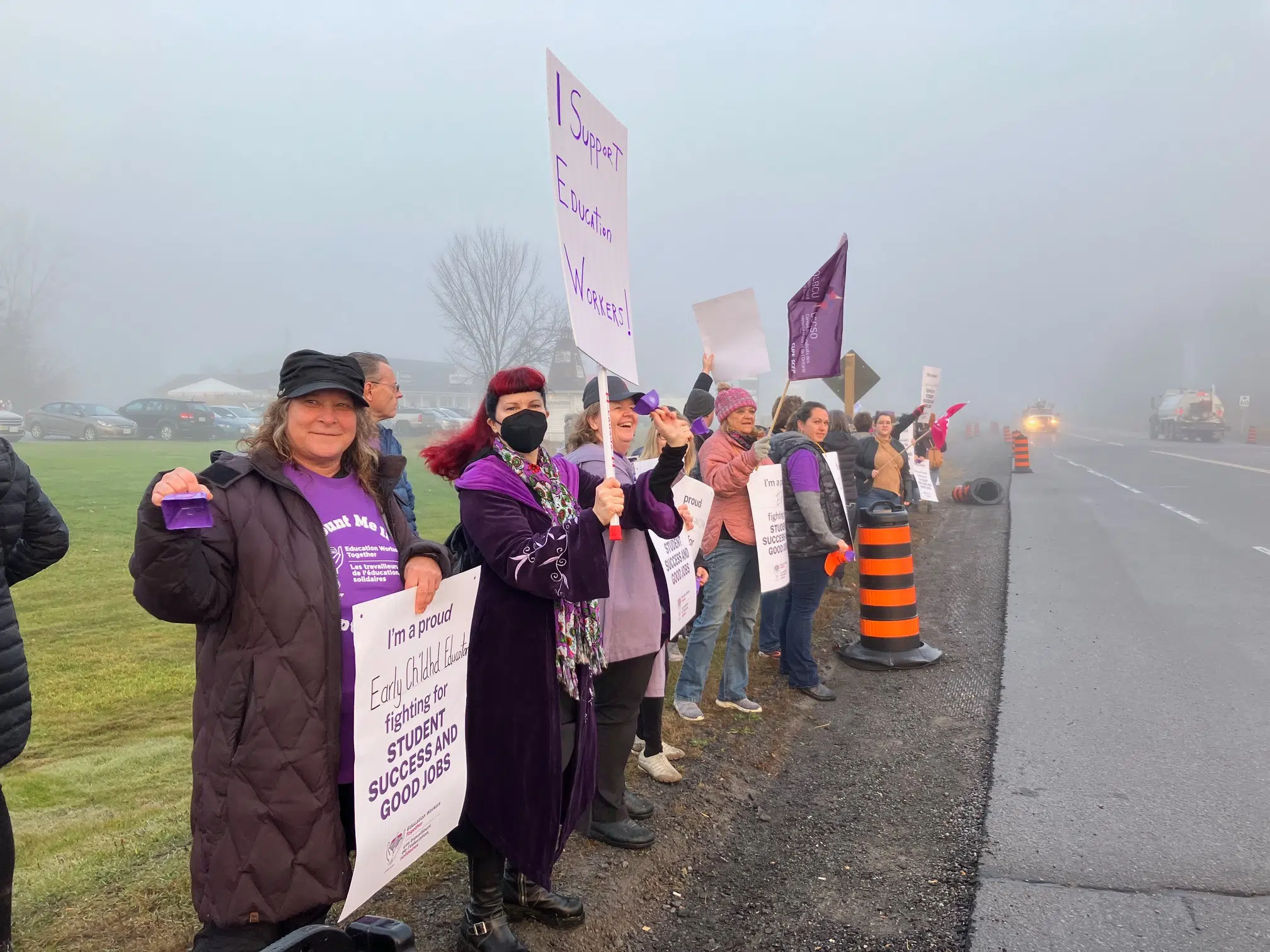 Local CUPE education workers picket at MPP Smith's office