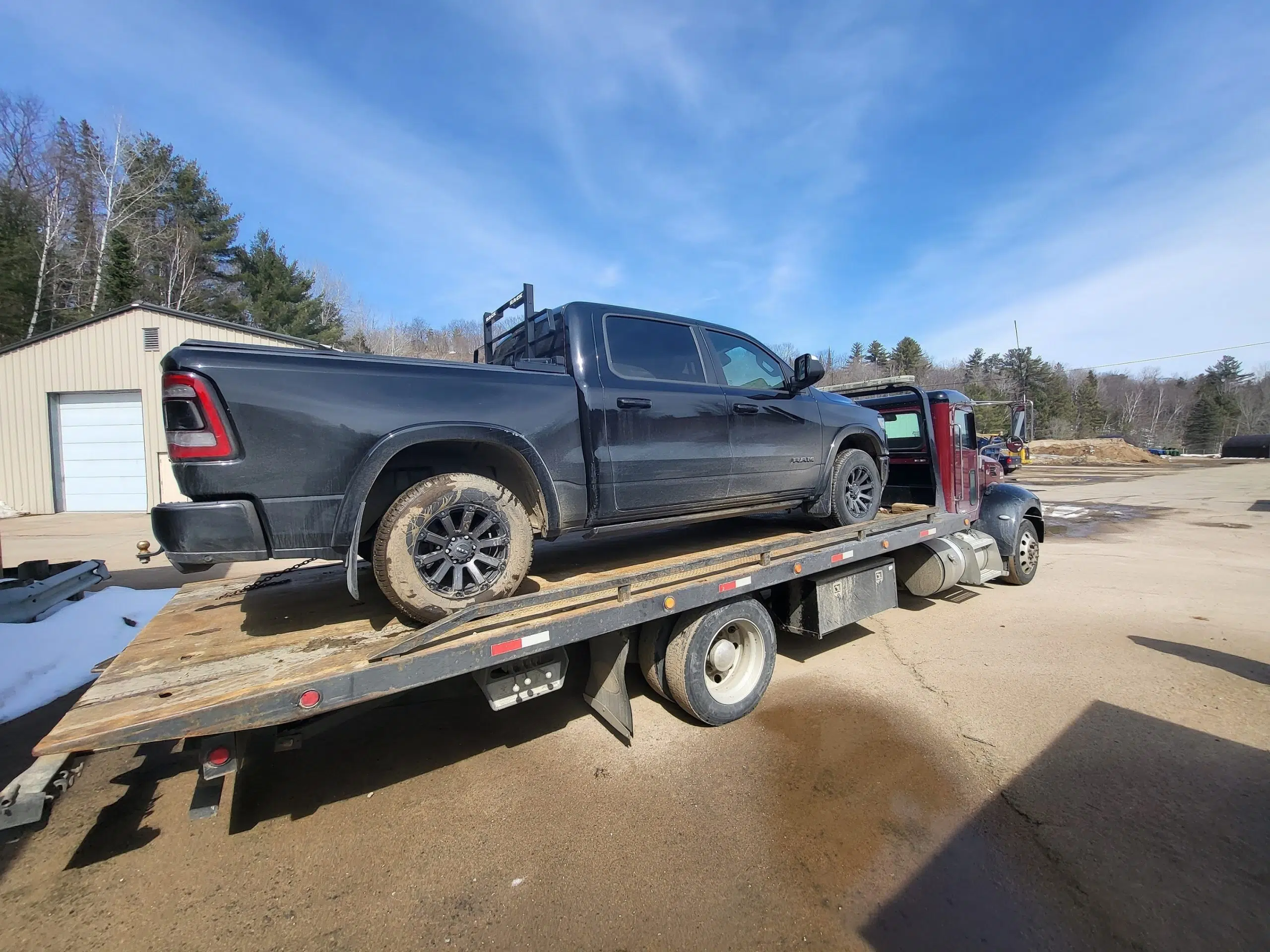 4 people charged in Bancroft car thefts