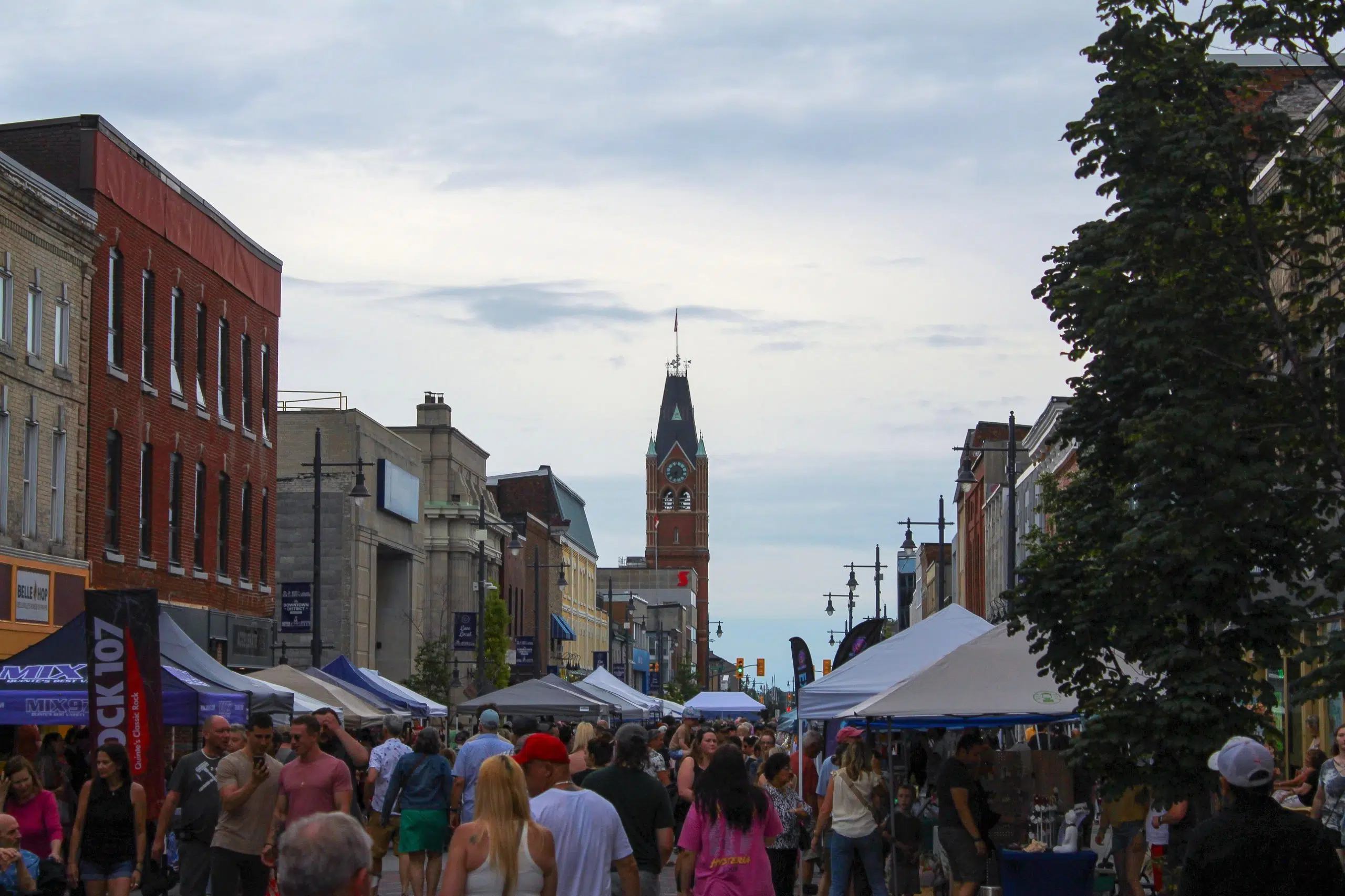 Front Street Fair Saturday in Downtown Belleville