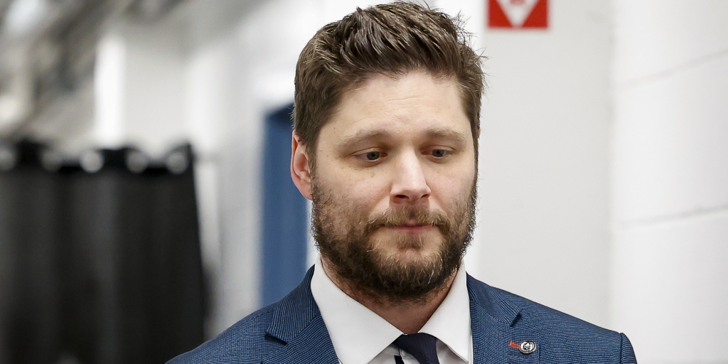 Suspension against Golden Hawks head coach and general manager Derek Smith - Vimarsana News
