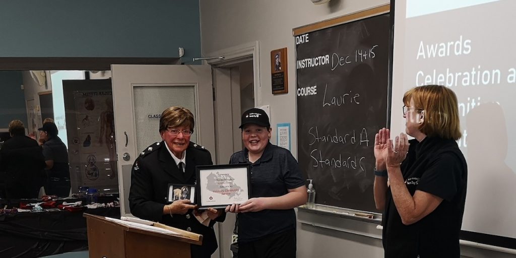 Belleville resident recognized for volunteer milestone - Vimarsana News