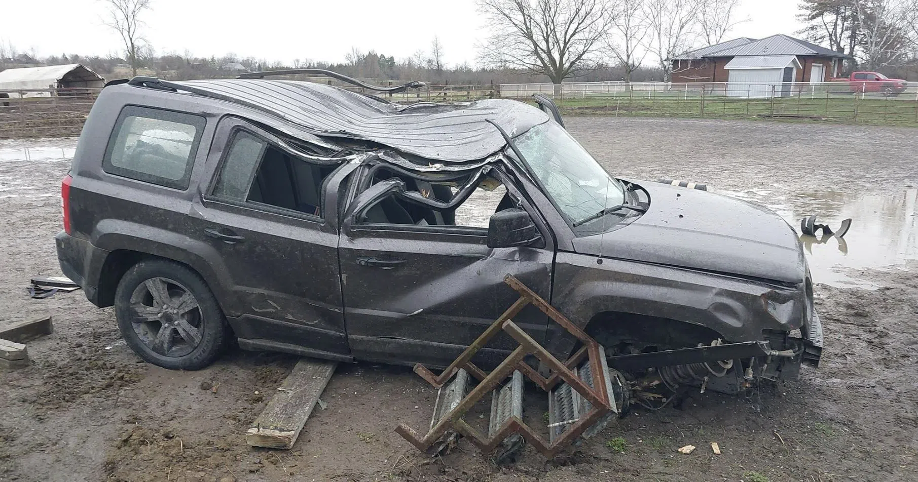 Two crashes and two hydro poles in L and A County