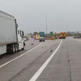 UPDATE: Minor injuries in two separate collisions on Hwy 401