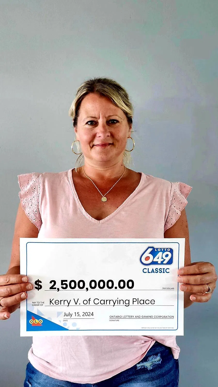 Carrying Place resident wins $2.5 million in the LOTTO 6/49 Classic Jackpot