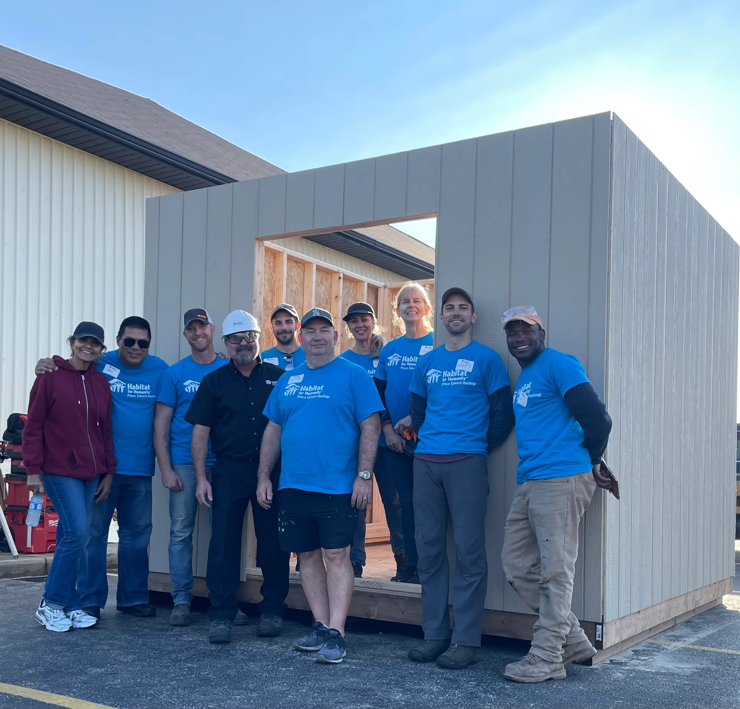 "Hammering Hope" building sheds to raise funds for Habitat for Humanity