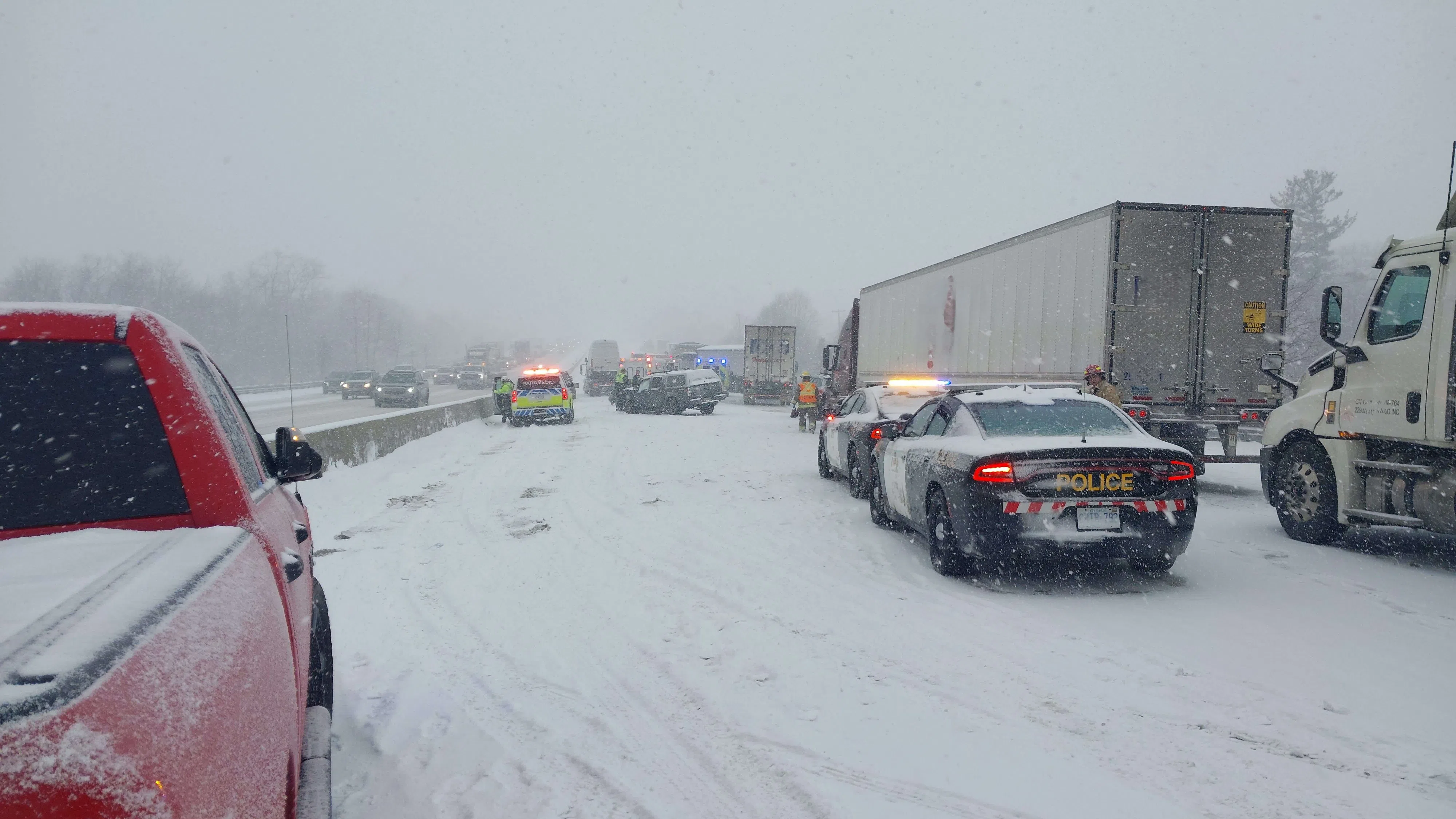 Northumberland OPP continue to investigate fatal multi-vehicle collision on Highway  401