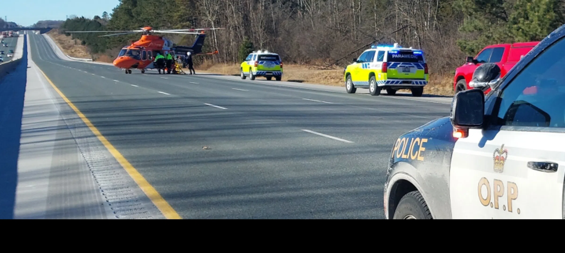 Serious single vehicle collision on westbound 401 in Northumberland County