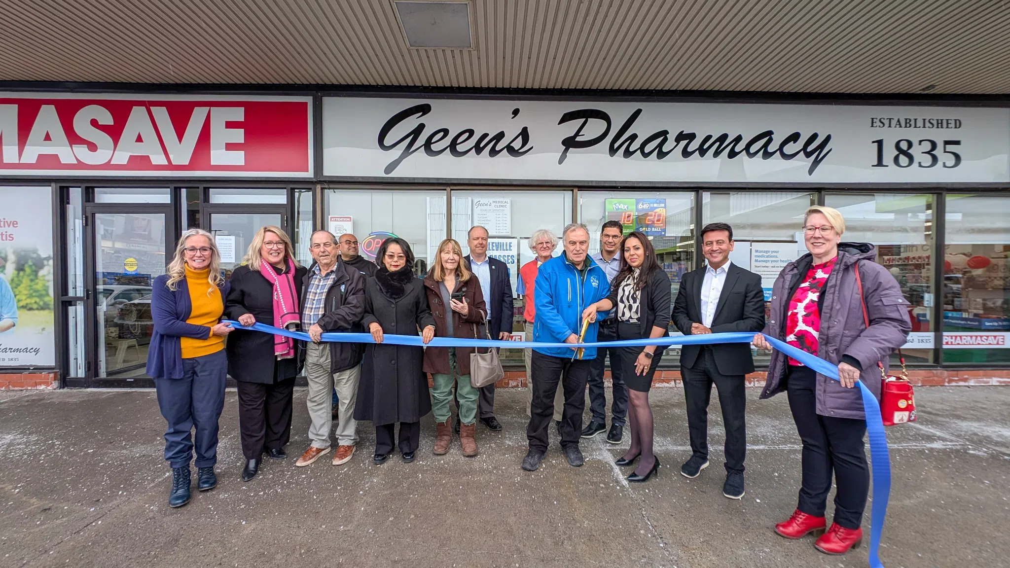 Geen's Medical Clinic celebrates grand opening