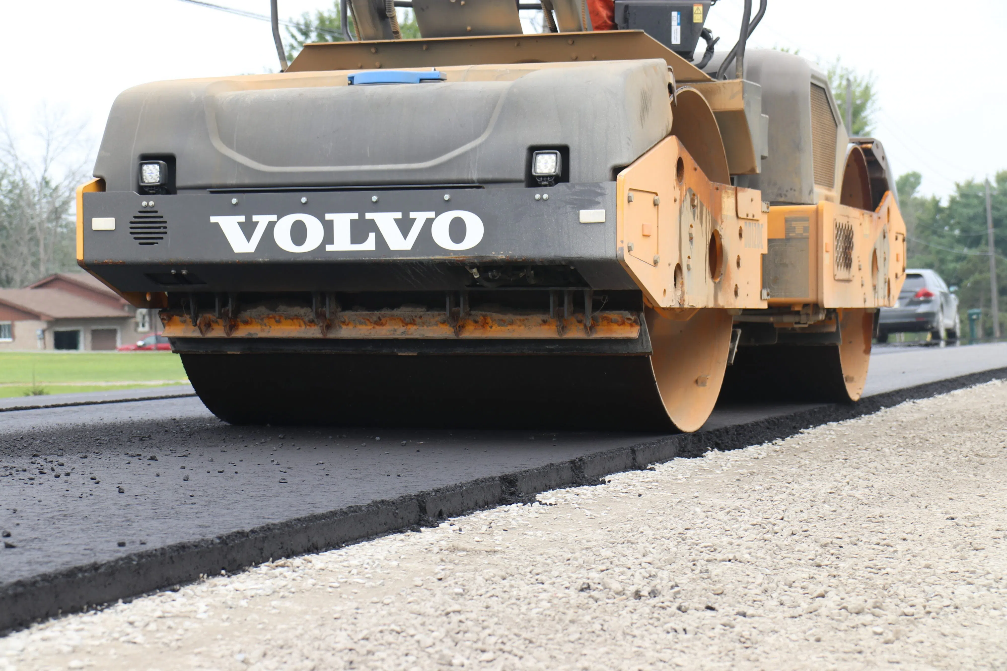 Asphalt paving and rural surface treatment begins in Quinte West