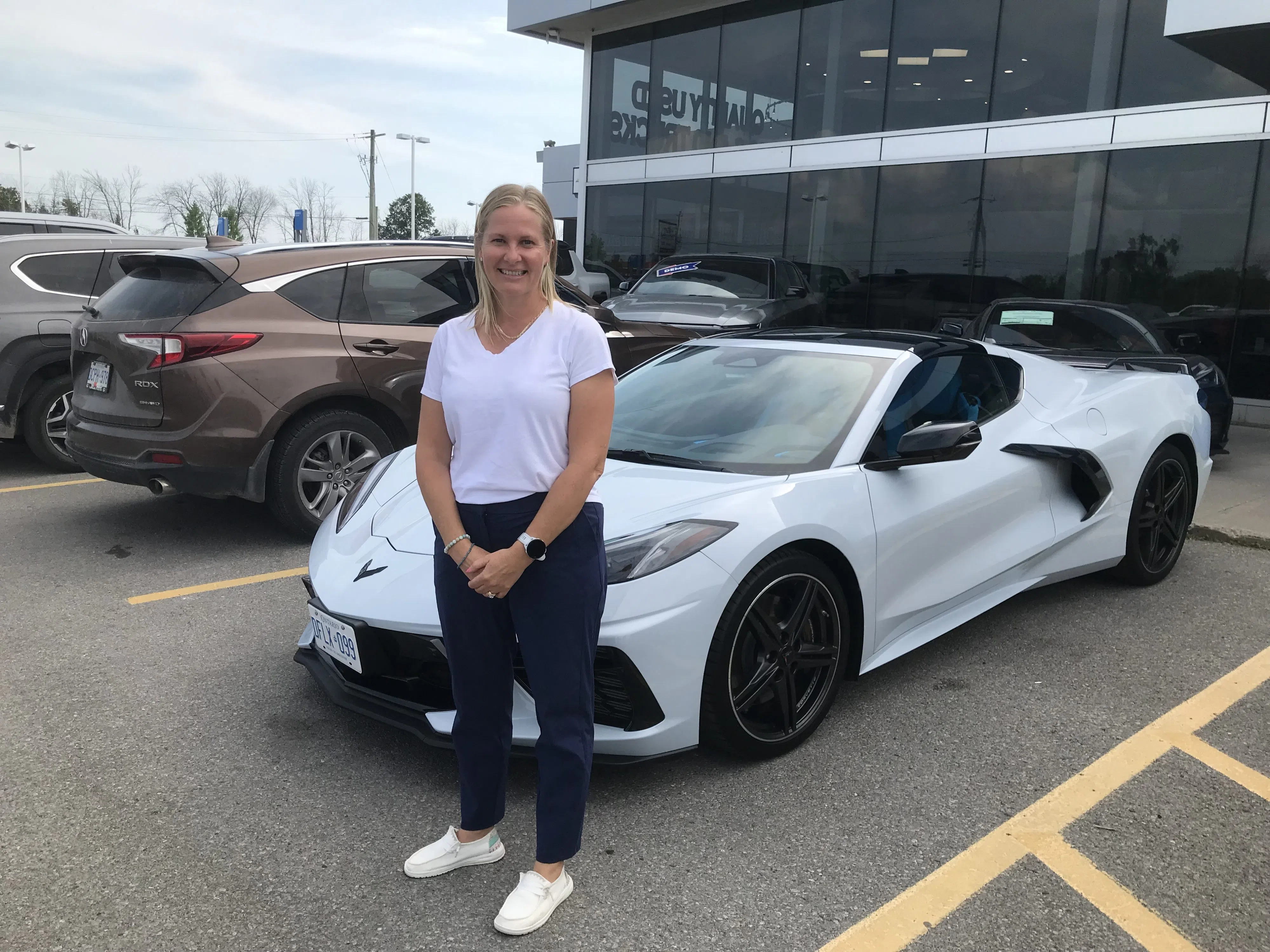Local nurse receives keys to Corvette in Car4Cancer Super Draw