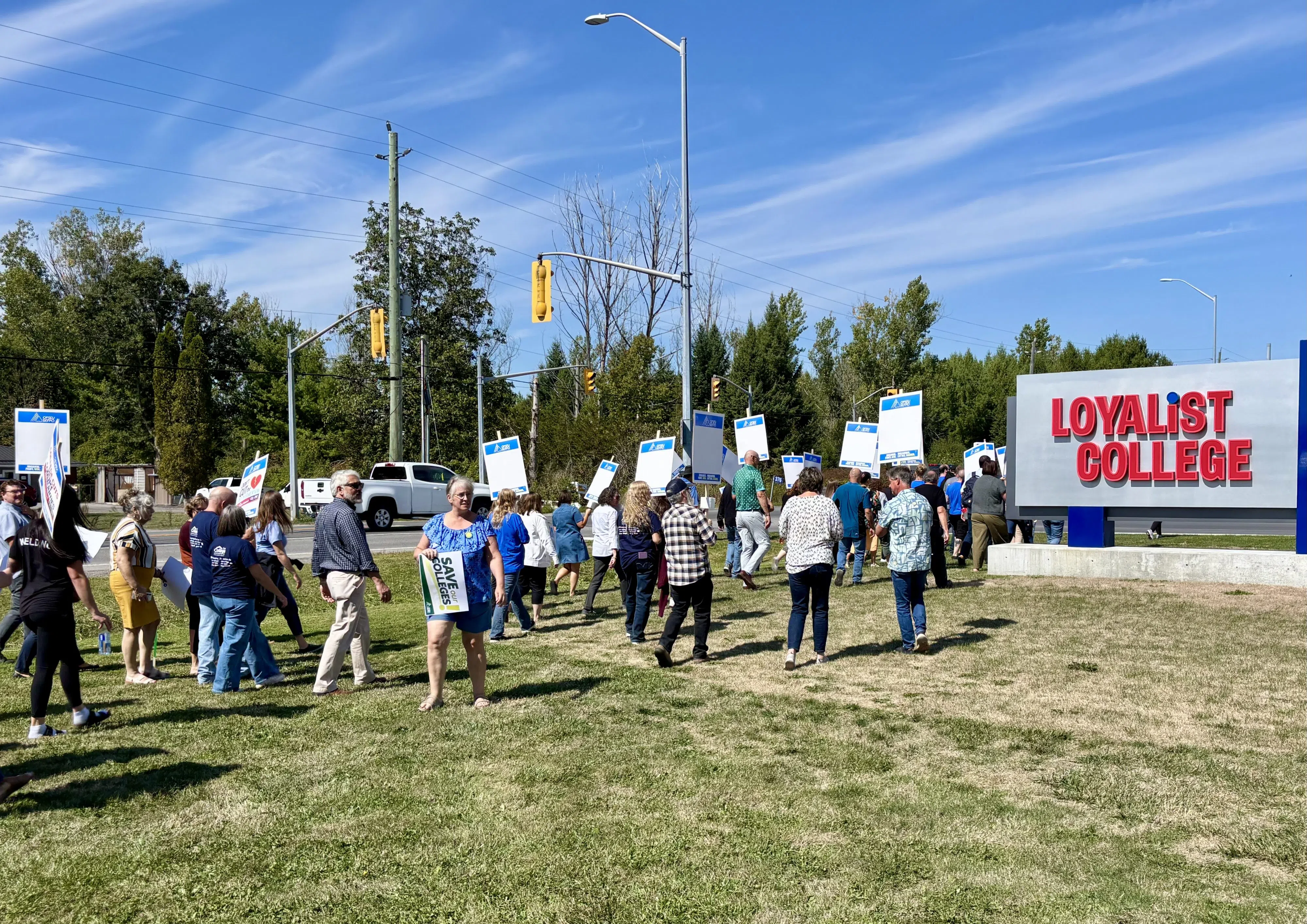 MPP Allsopp: Let bargaining end the college strike