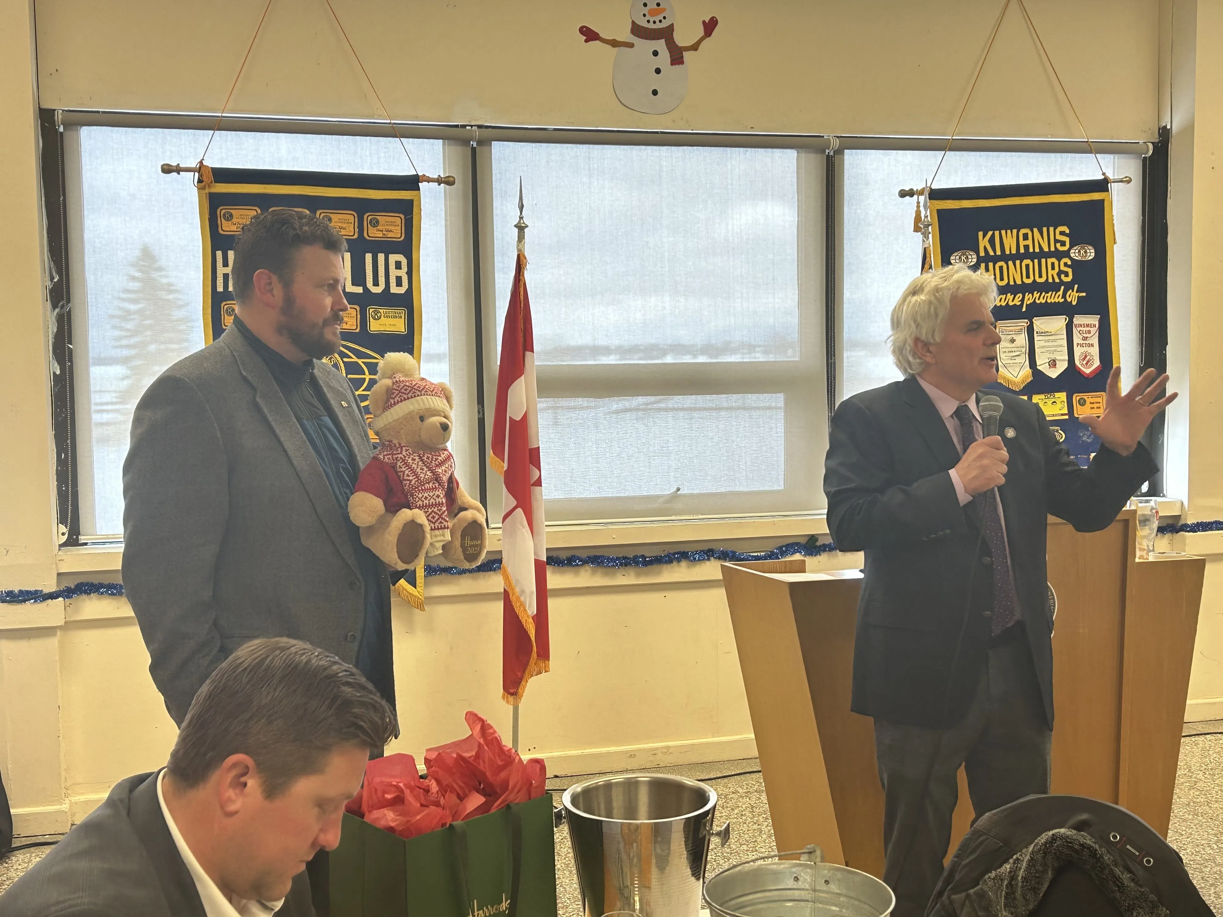 Big bucks at annual bun feed