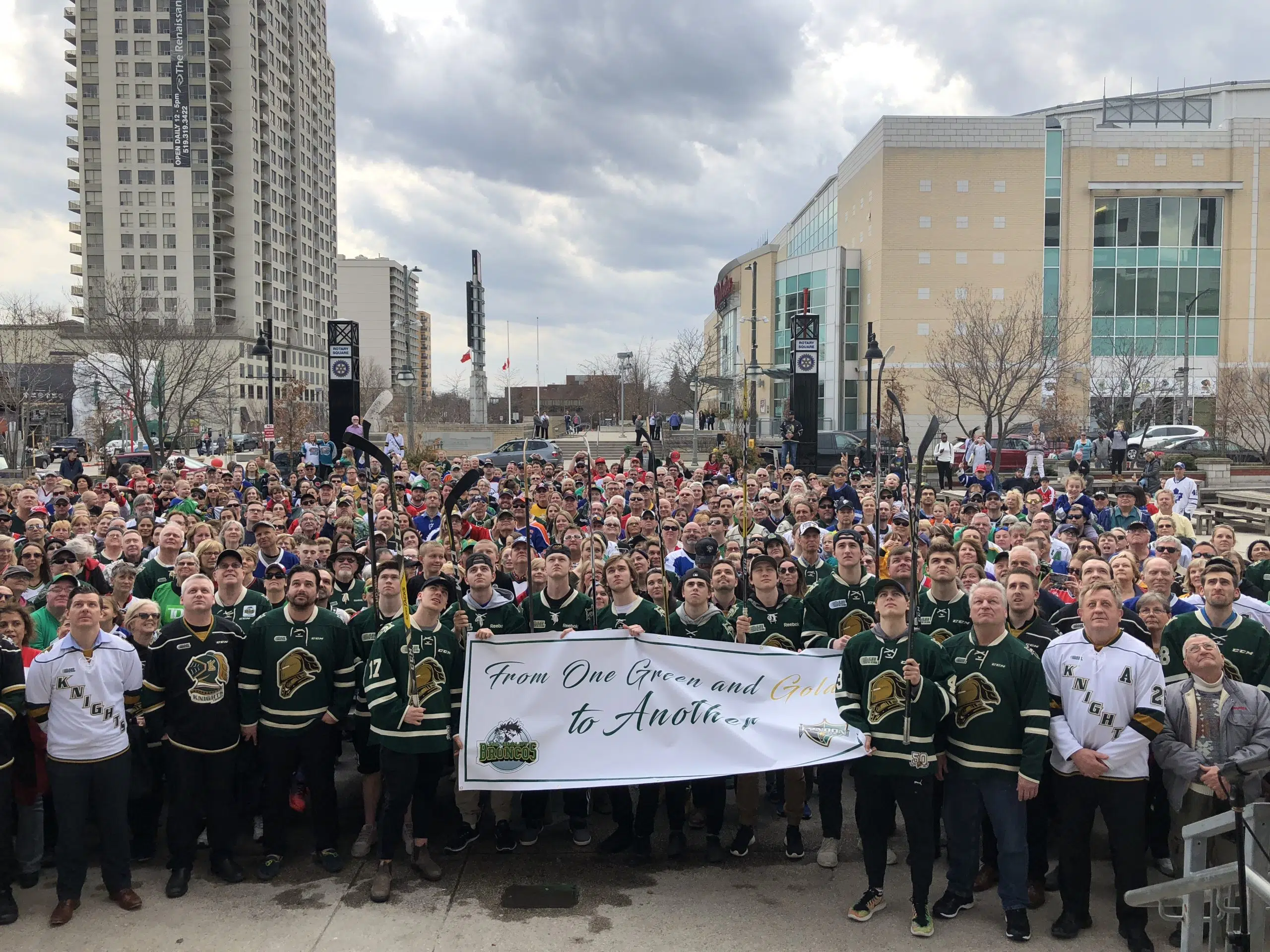City of London shows solidarity to the victims of the Humboldt Broncos Tragedy