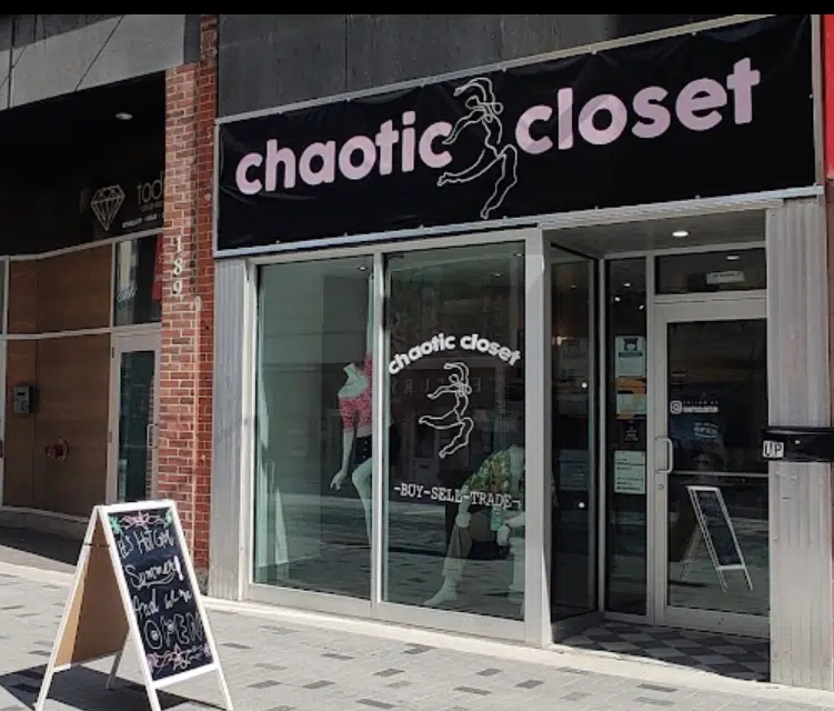 Student-run vintage clothing store opens in downtown core