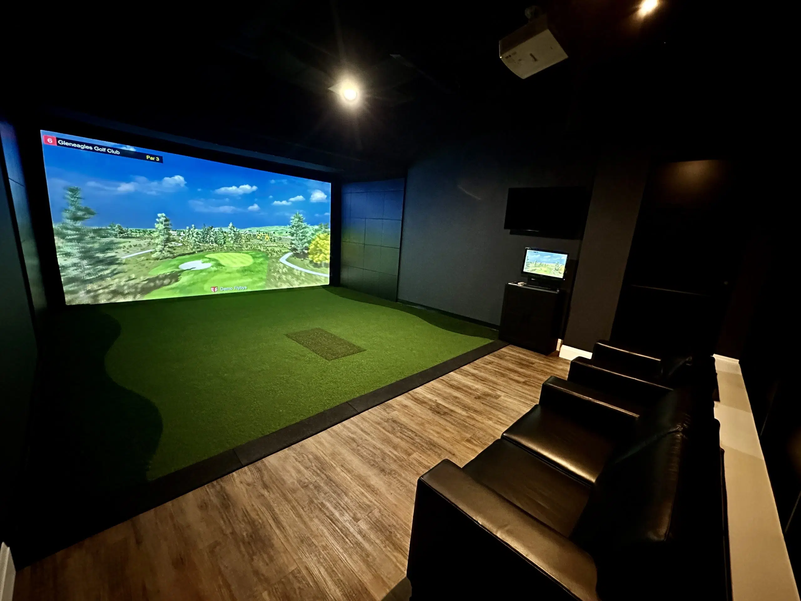 Golf Indoors at New Local Business RainCheck!
