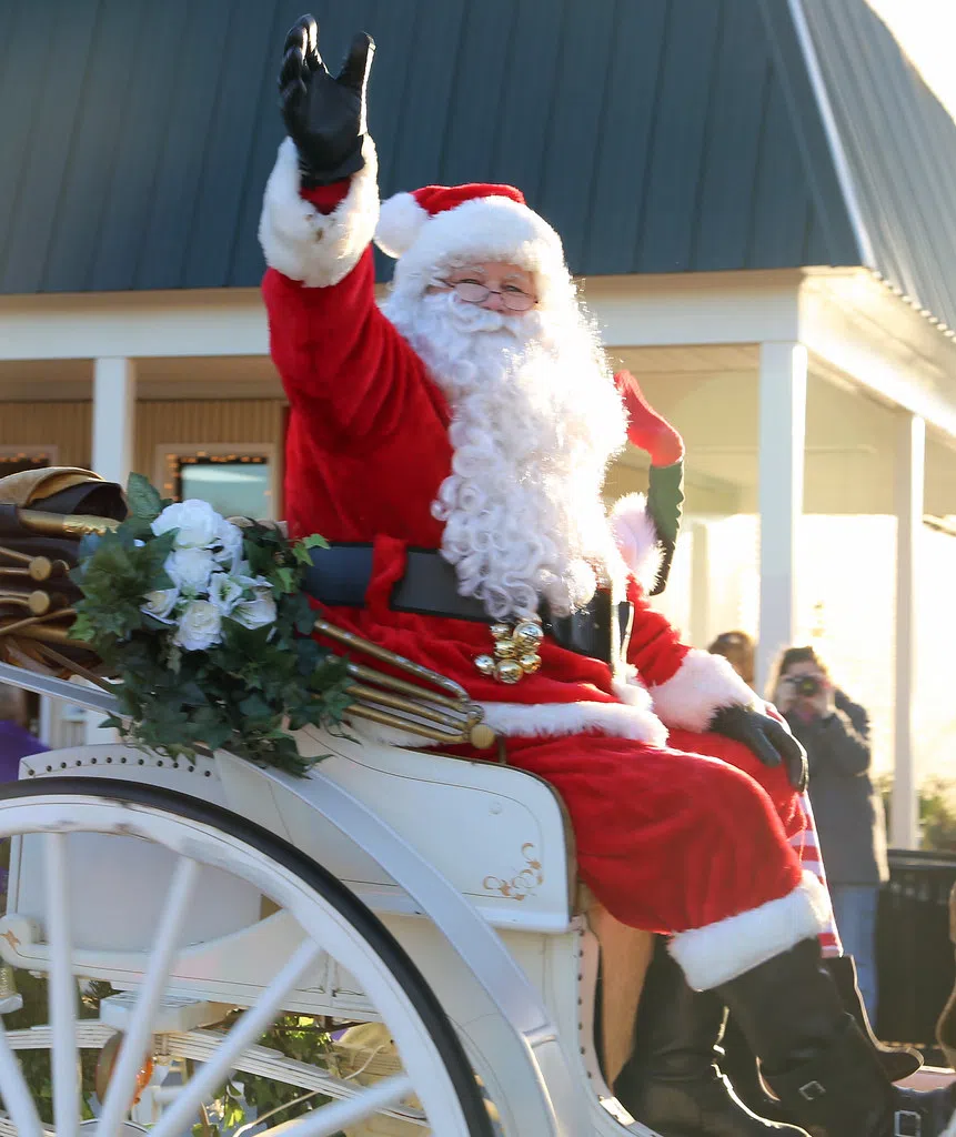 Santa Claus Parade returns to Bradford West Gwillimbury in November
