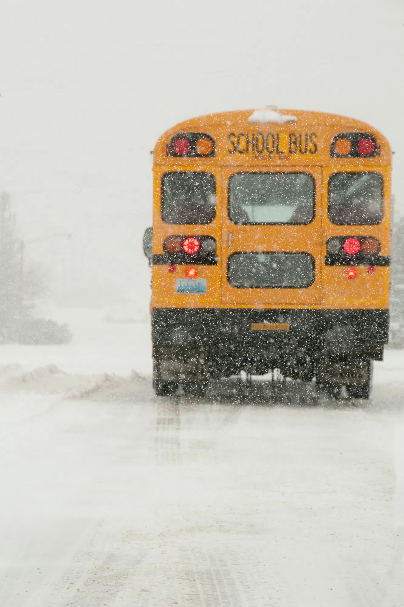 School buses across Simcoe County cancelled as snow storm continues