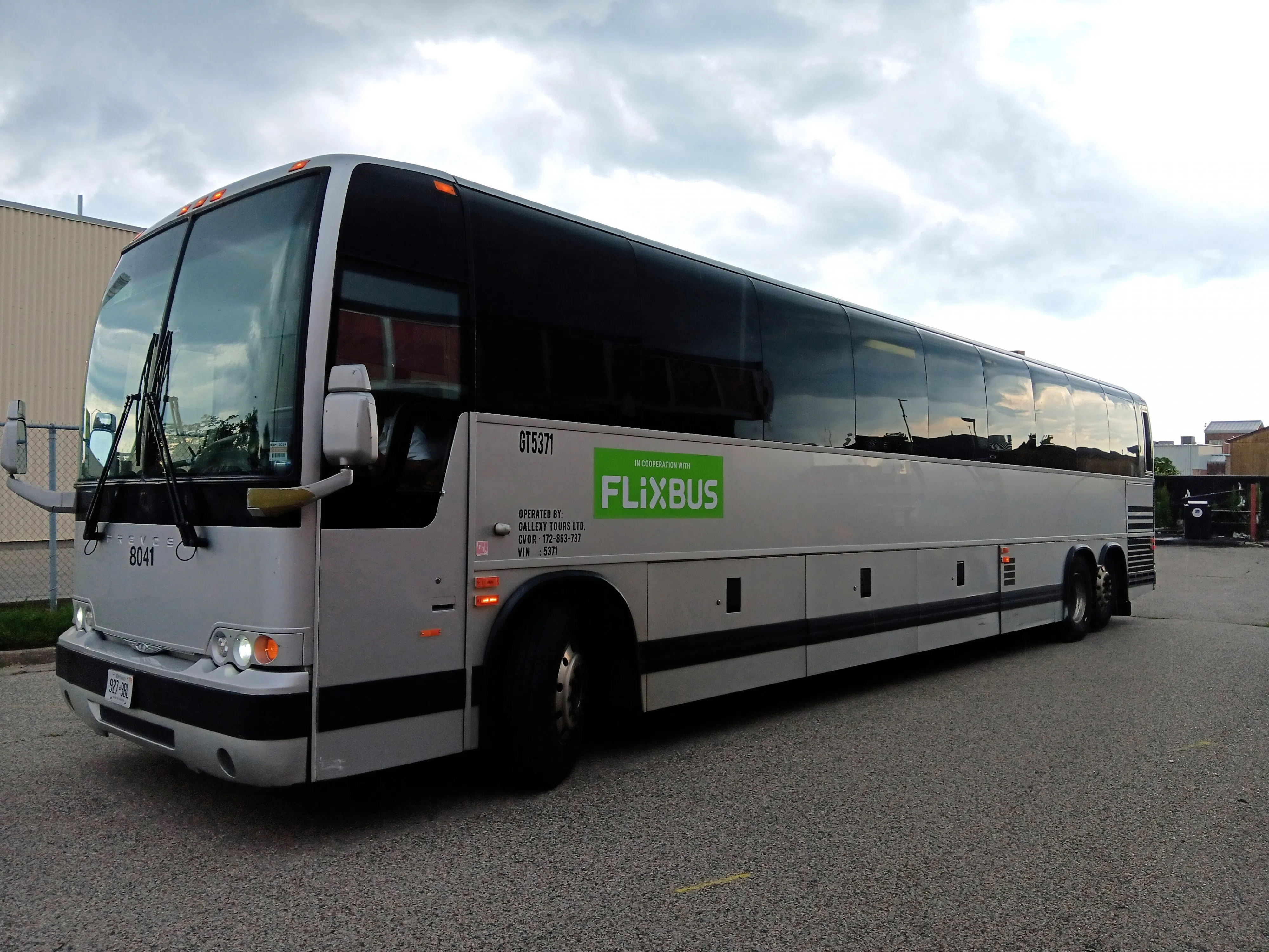 31St St And 8Th Ave Flixbus - cdshoa8