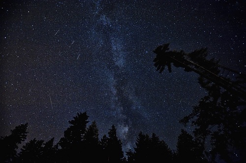Saturn and Jupiter converge tonight in phenomenon dubbed 'Christmas Star'