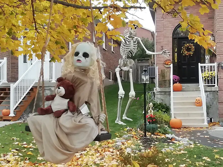 Orangeville woman organizes ‘Halloween Haunt Patrol’ driveby tour as