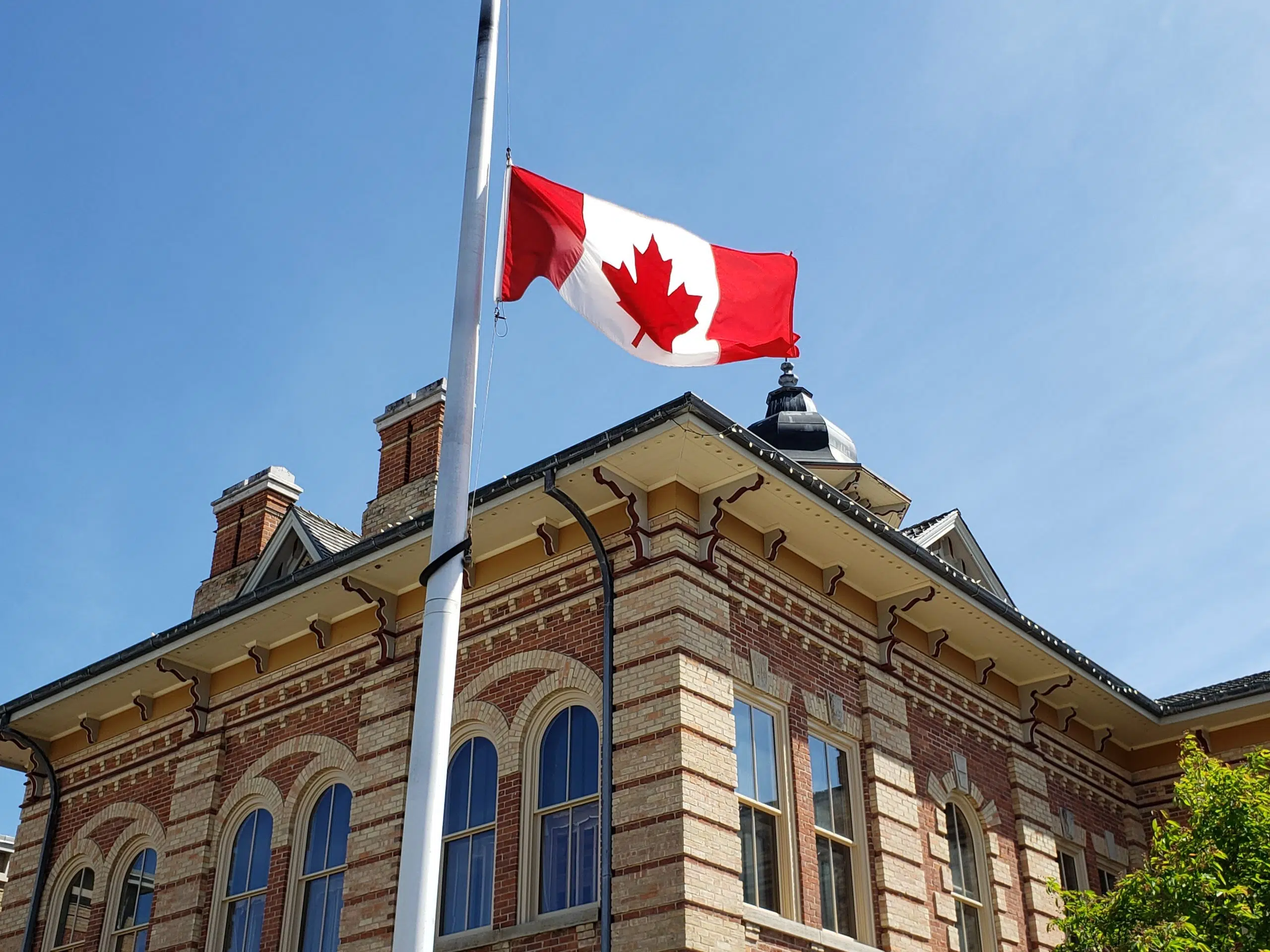 Orangeville pays respects to former Prime Minister Brian Mulroney