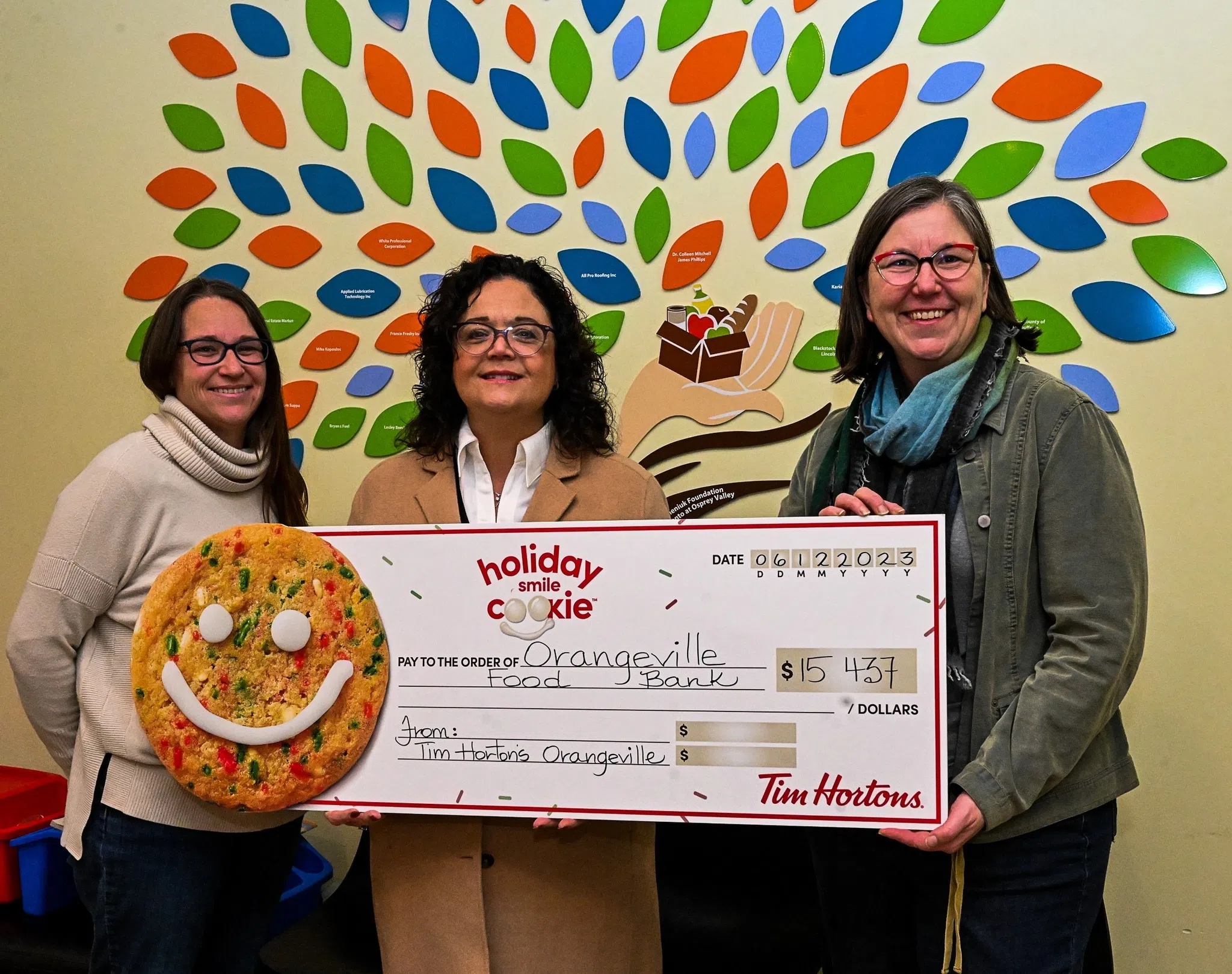 Tim Hortons Holiday Smile Cookie Campaign Helps Orangeville Food Bank