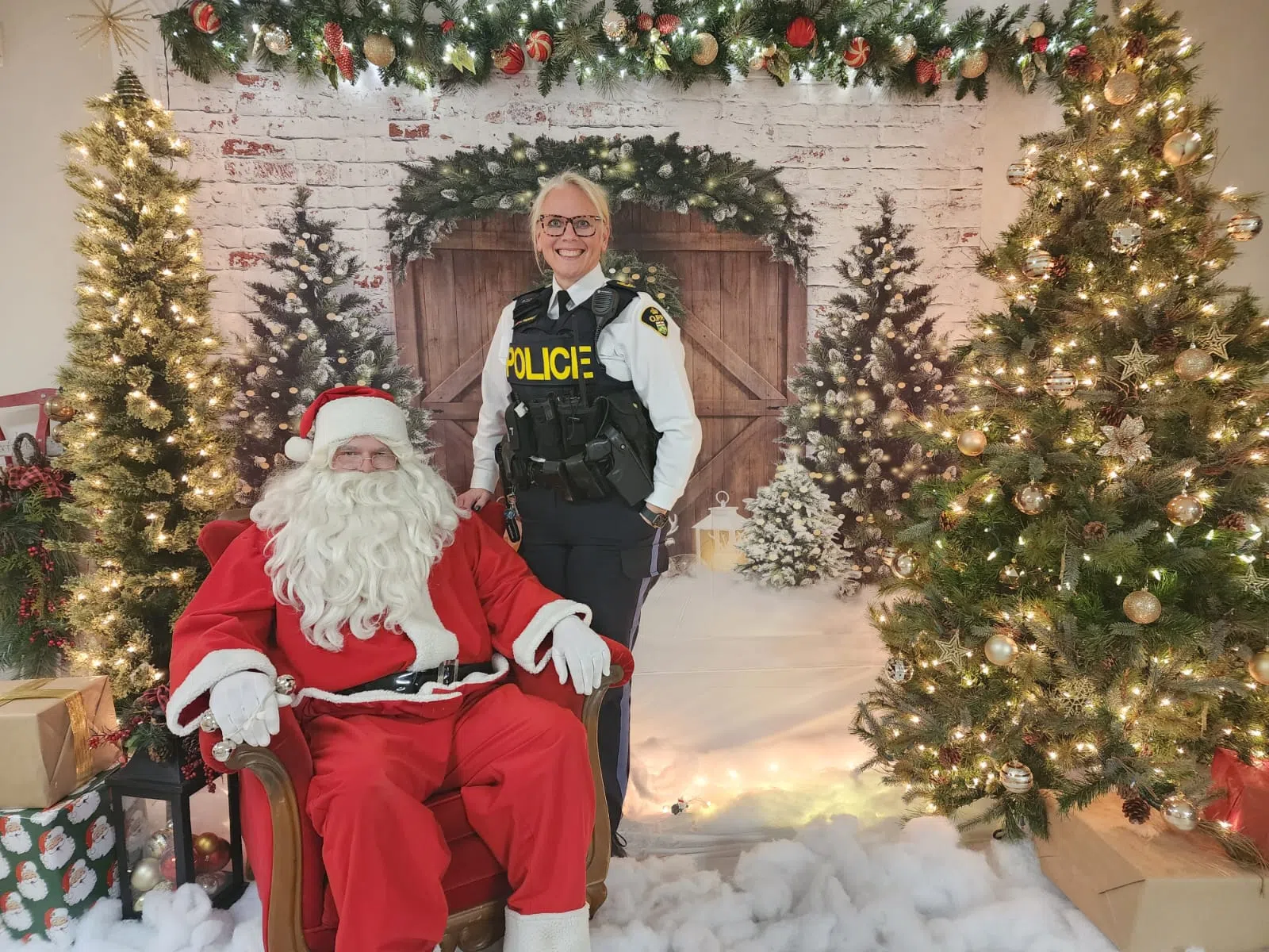 Santa returns to Orangeville for photos