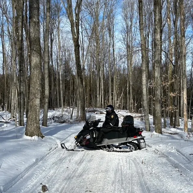 DUFFERIN OPP WELCOMES THE 2025 SNOWMOBILE SEASON AND ENCOURAGES RESPONSIBLE RIDING