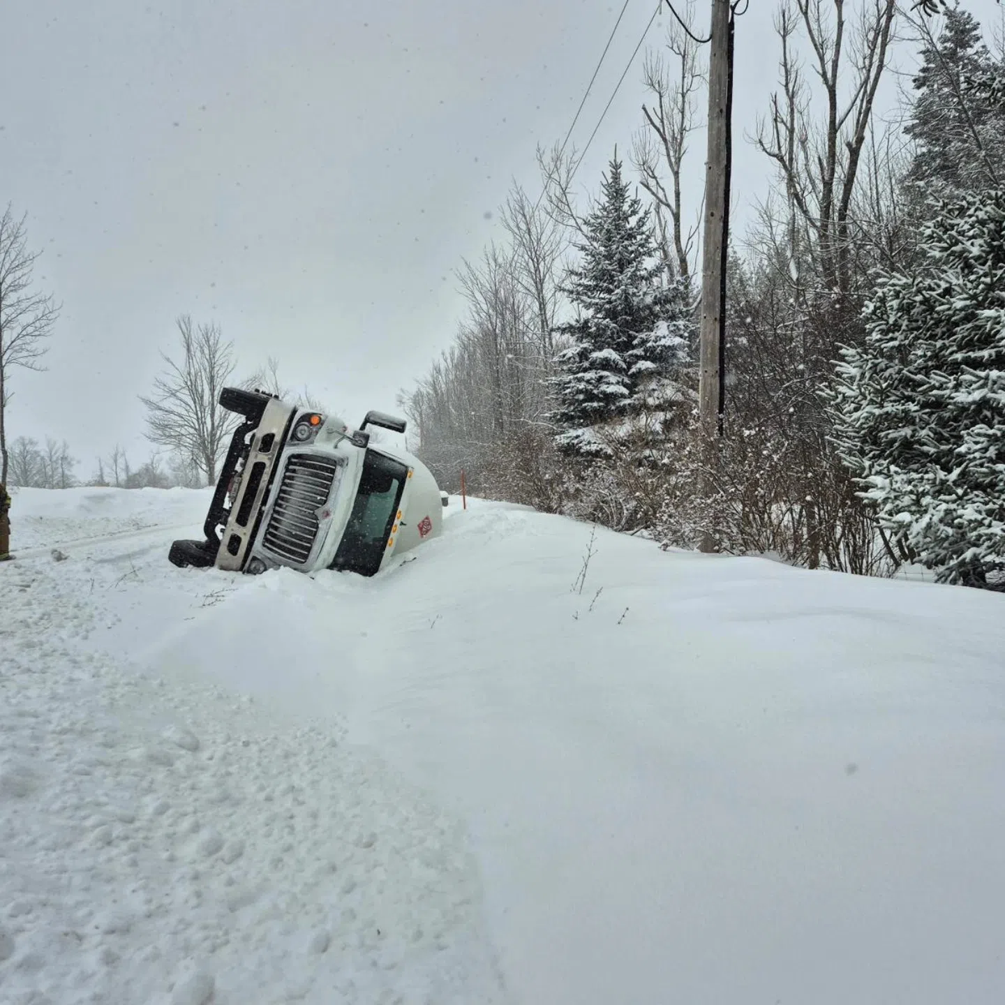 Propane truck rolls in Mulmur