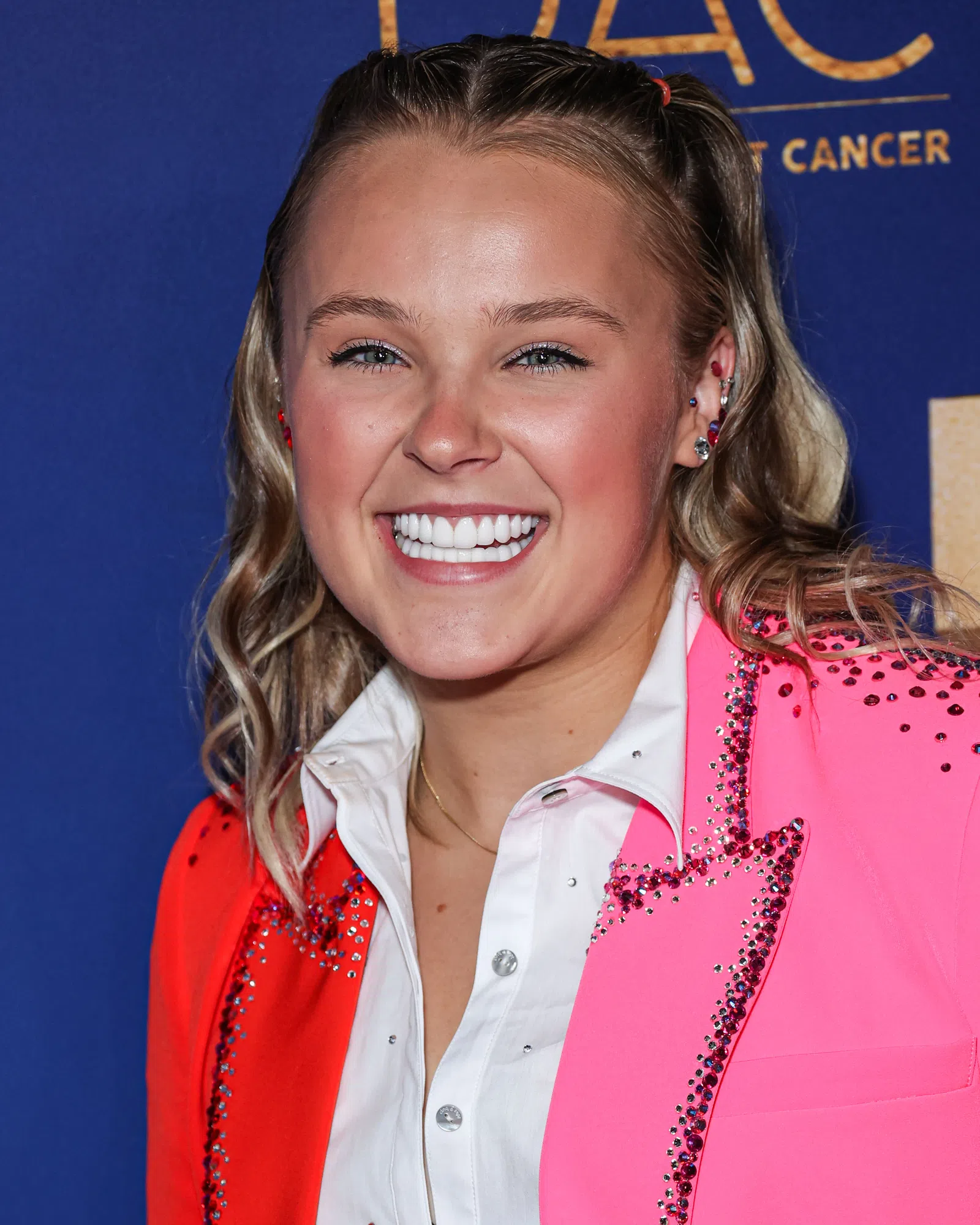 JoJo Siwa Opens Up About Her Love Life: ‘I Got a Word for It – Messy ...