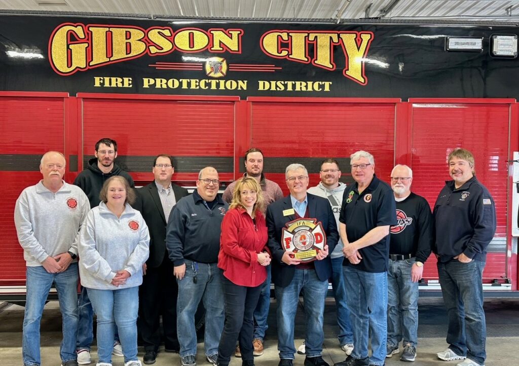 Senator Bennett Receives 2024 IL Firefighters Public Service Award