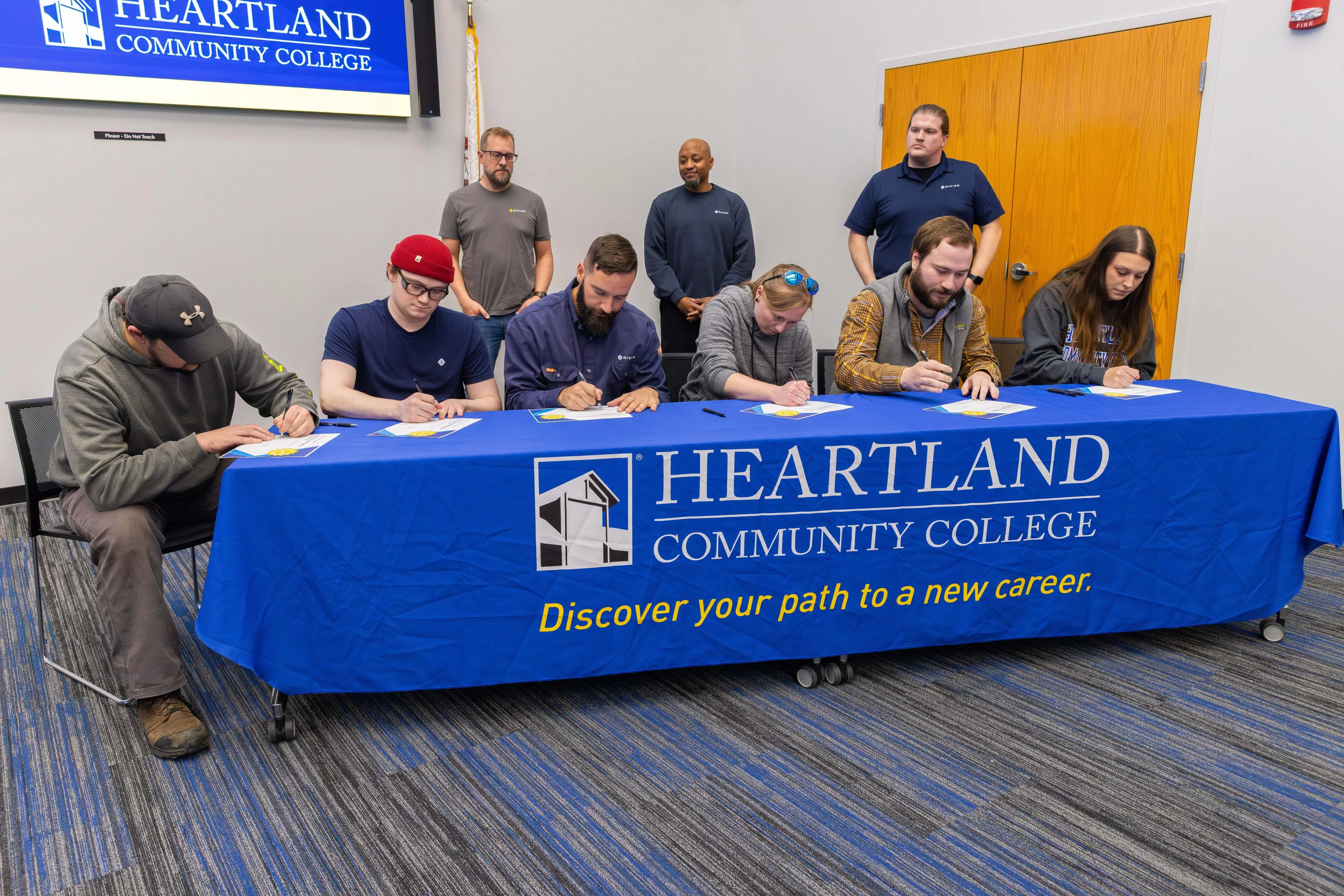 Heartland Community College Celebrates New Apprentices and Employers