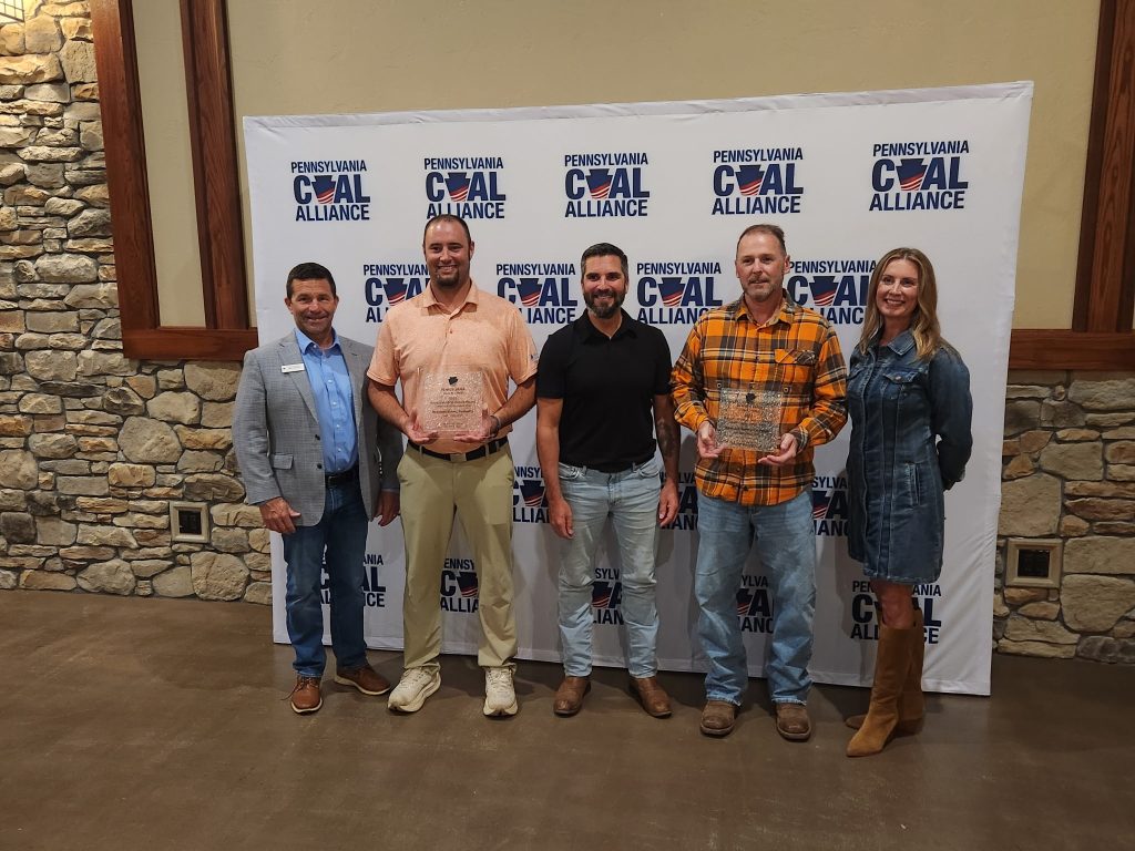 Rosebud Mining Award (L) Representative Struzzi Rosebud employees (r) Rachel Gleason