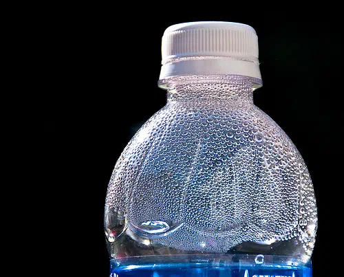 Ord Grocery Kart's Customers Help KNLV Collect 18 Pallets of Water in One Day