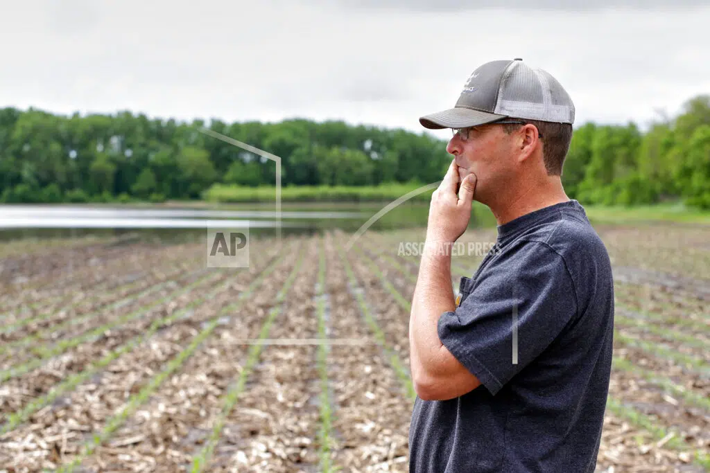 Soggy fields leave Midwestern farmers with few good answers