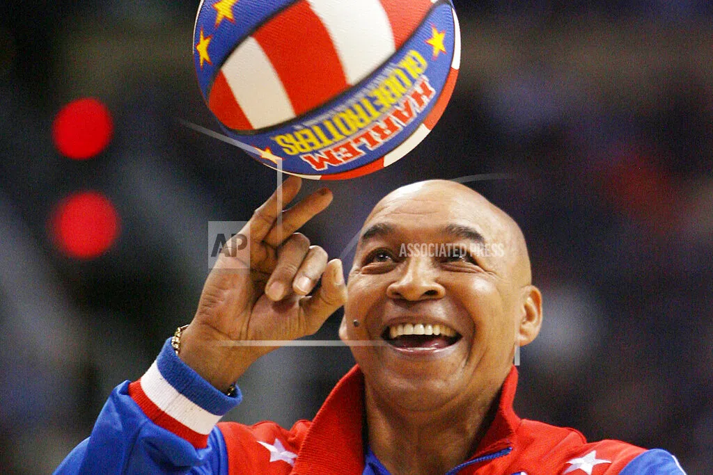 Harlem Globetrotters great Curly Neal dies at 77