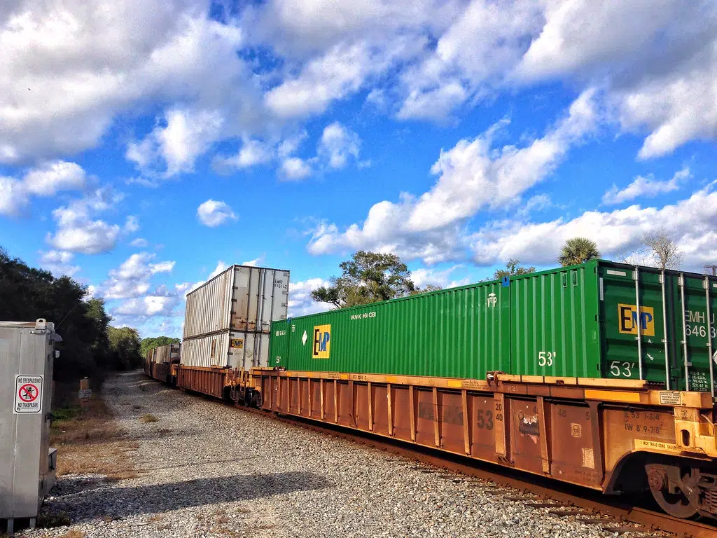 Union Pacific Halts New Embargoes to Review Policy