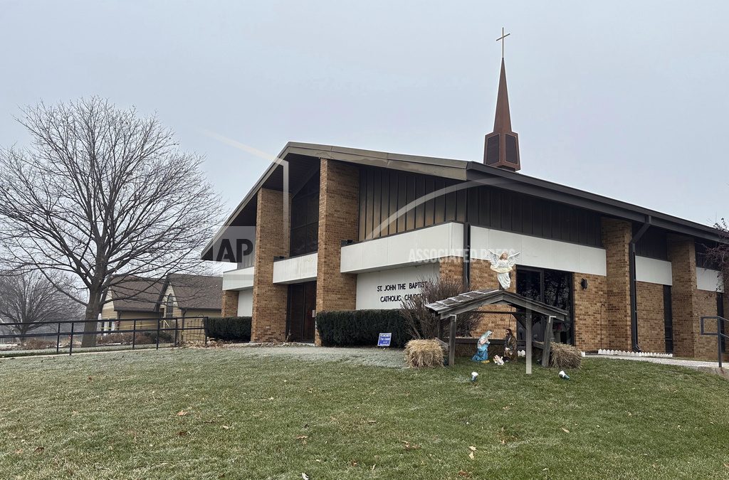 Nebraska judge allows murder case to proceed against suspect in killing of small-town priest - Vimarsana News