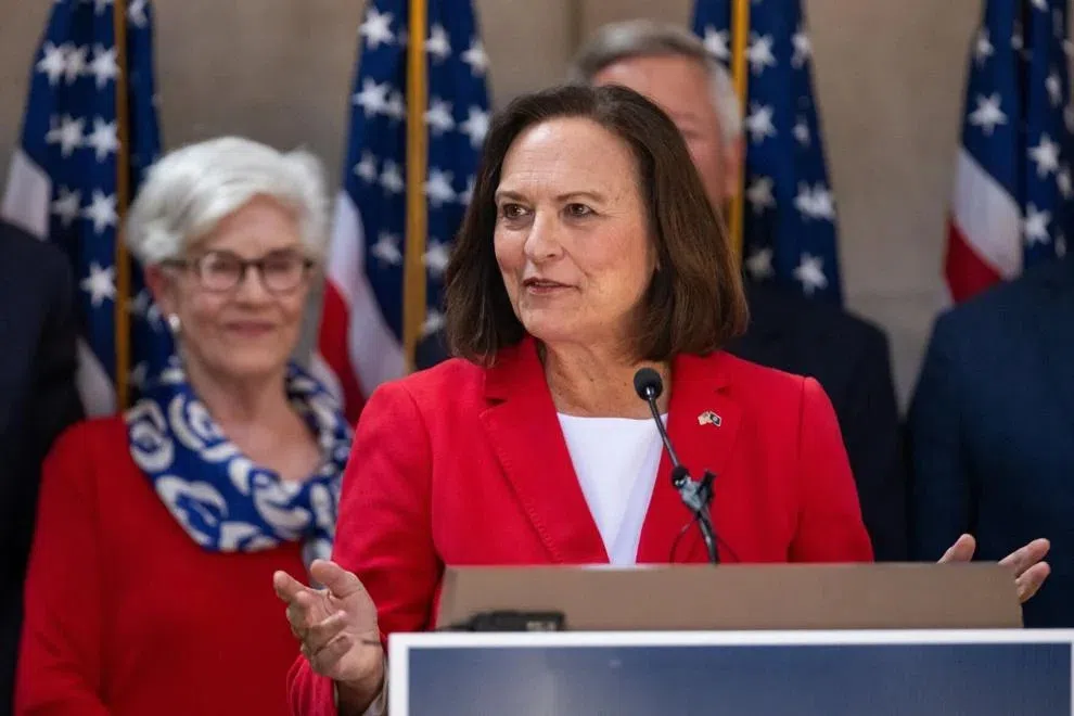 Donald Trump Backs Nebraska Sen. Deb Fischer for Third Term