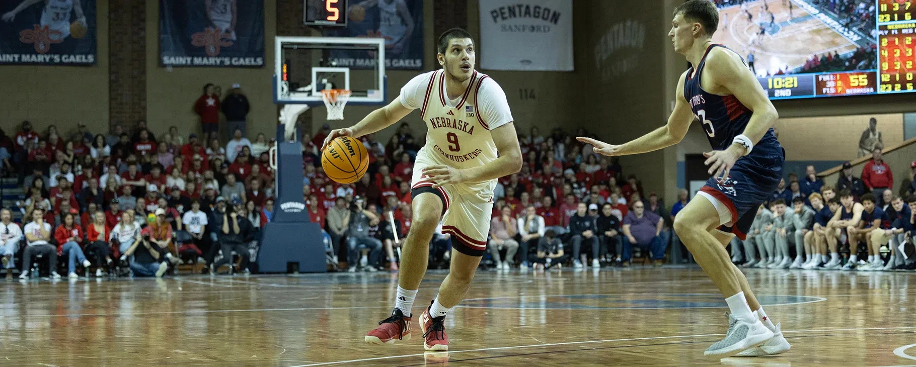 Huskers to Battle Oklahoma in Sioux Falls this November