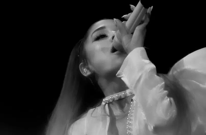 Ariana Grande Broke Down in Tears During Performance