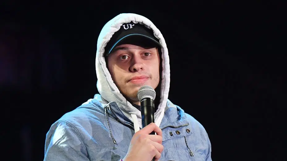 Pete Davidson Reportedly Requires Fans to Sign $1 Million NDA Before His Comedy Shows